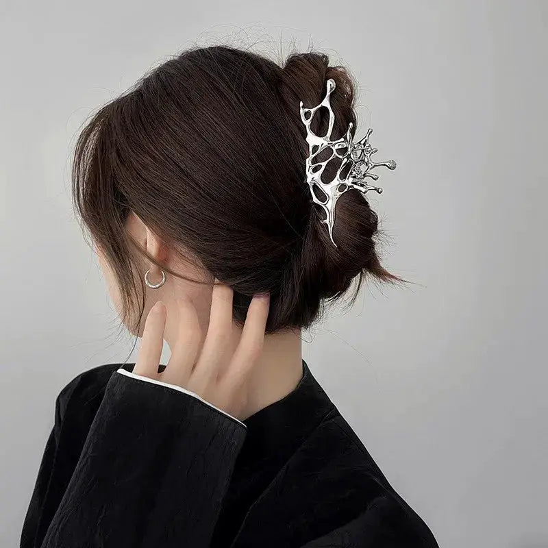 Large Geometric Claw Clips for Women Silver Metal Shark Hair Clips Korean Fashion Grab Clamps Hair Accessories
