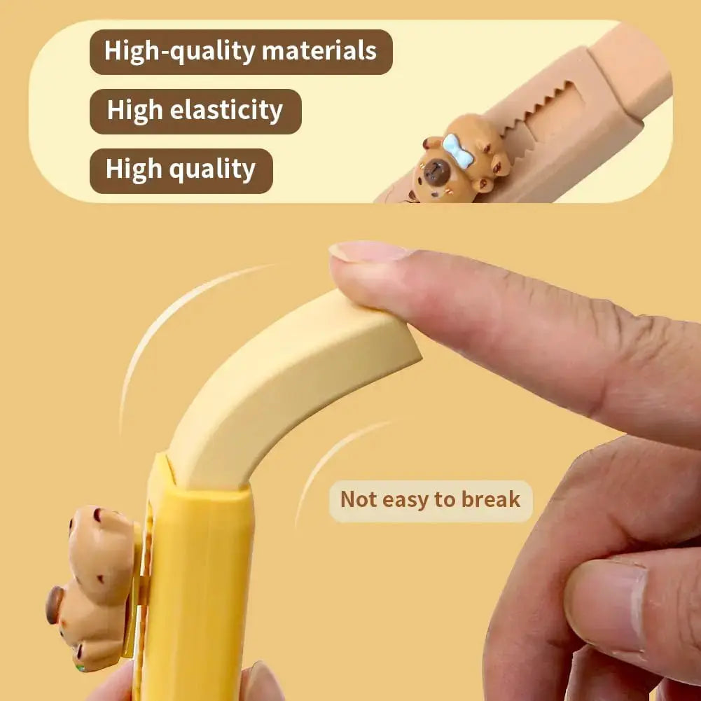 Simples Market Capybara Erasers Set, 4pcs; retractable 4B eraser with cartoon capybaras on a yellow holder
