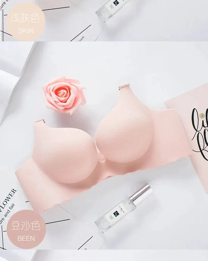 Simples Market extreme push-up bra, wireless double cups with 8cm thick pads in soft pink fabric.