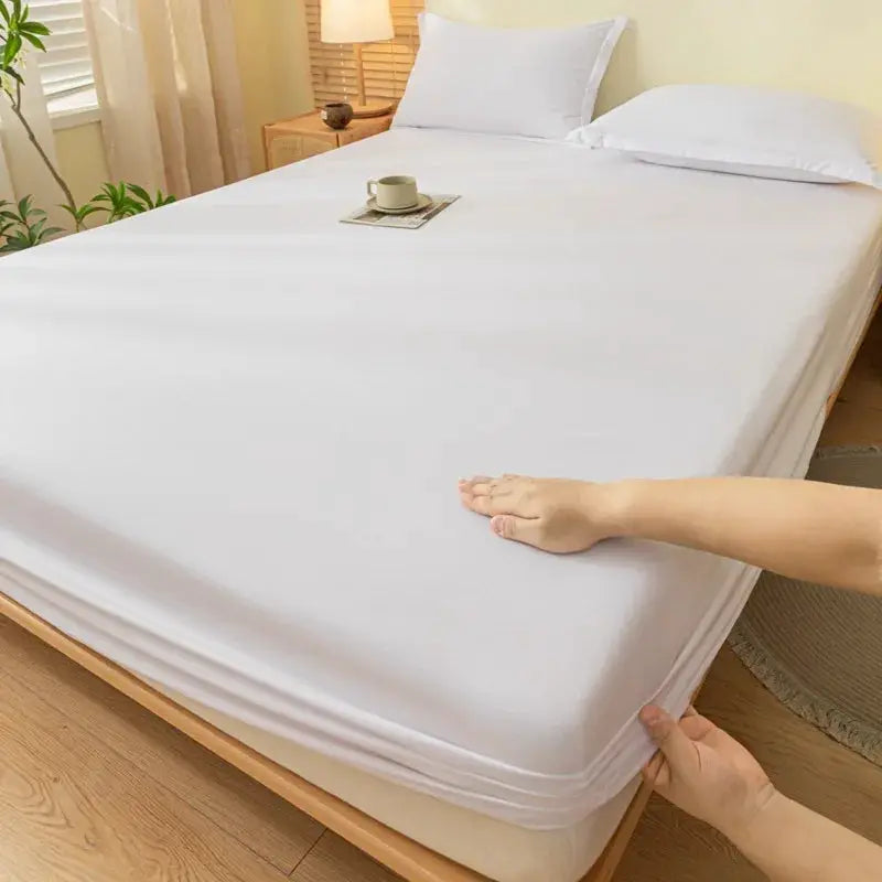 White cotton fitted sheet with 30cm deep-pocket for deep mattresses, breathable and comfortable