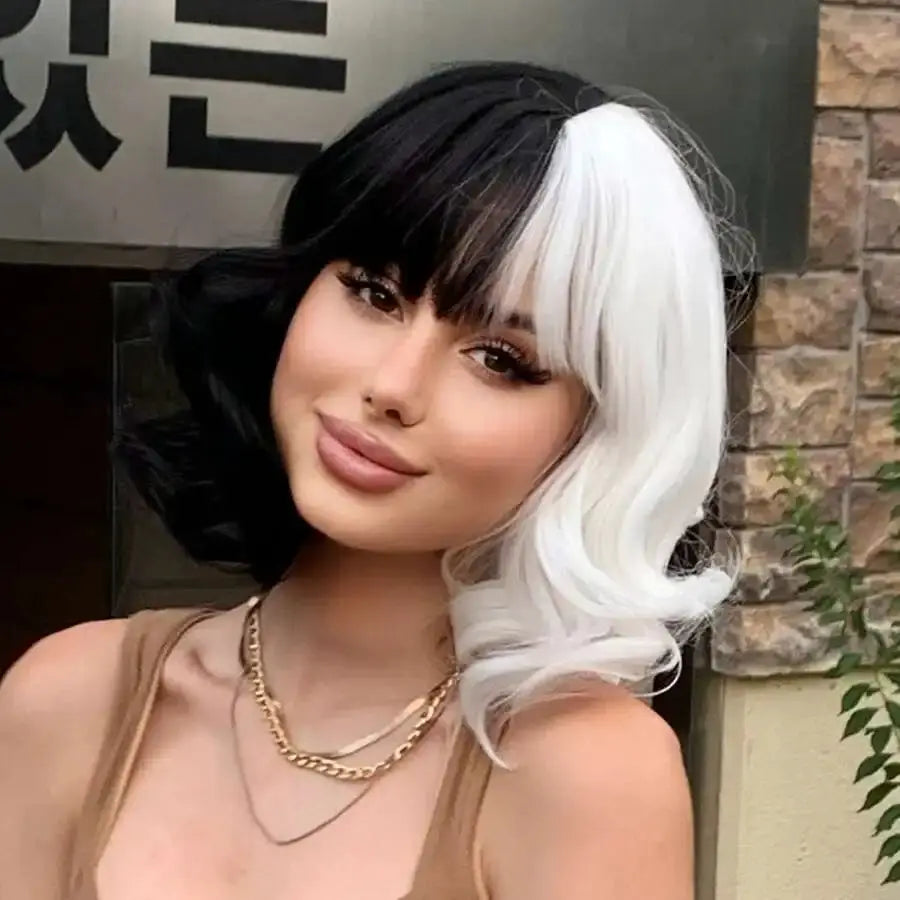 Cruella-inspired two-tone wig, black and white, mid-length waves with bangs, 12 inches, cosplay