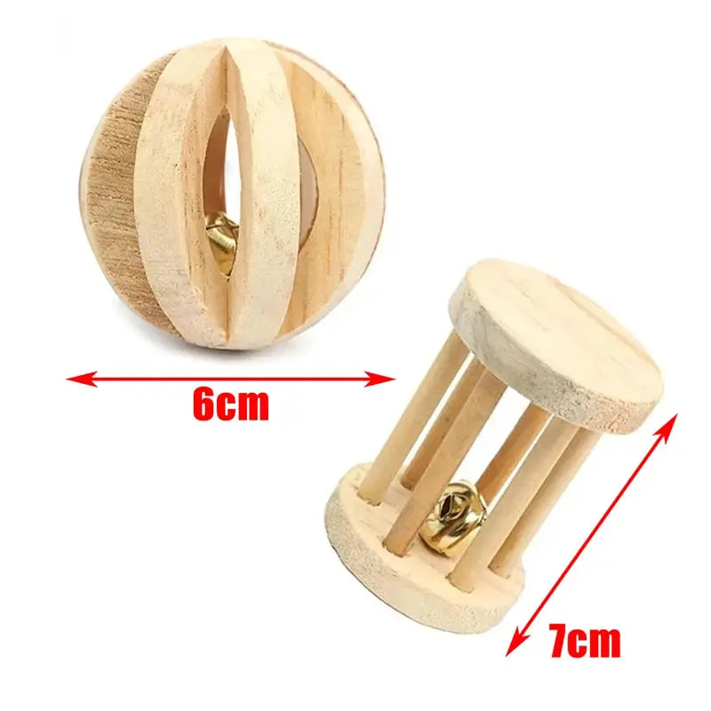 Simples Market wooden small-animal play toys; 6cm ring and 7cm pine roller with bell.