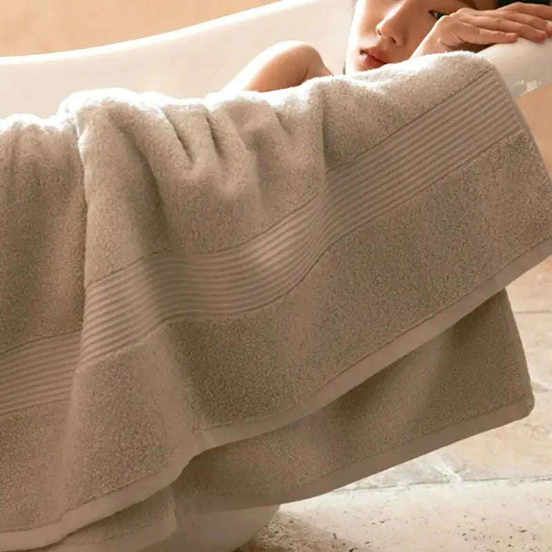 Two Pack Thickened Cotton Face Towels 100 Percent Cotton Absorbent Soft Bath Towels For Adults