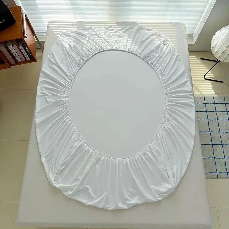 Washed white fitted sheet with elastic edge for 90x200, 150x200, 180x200 beds