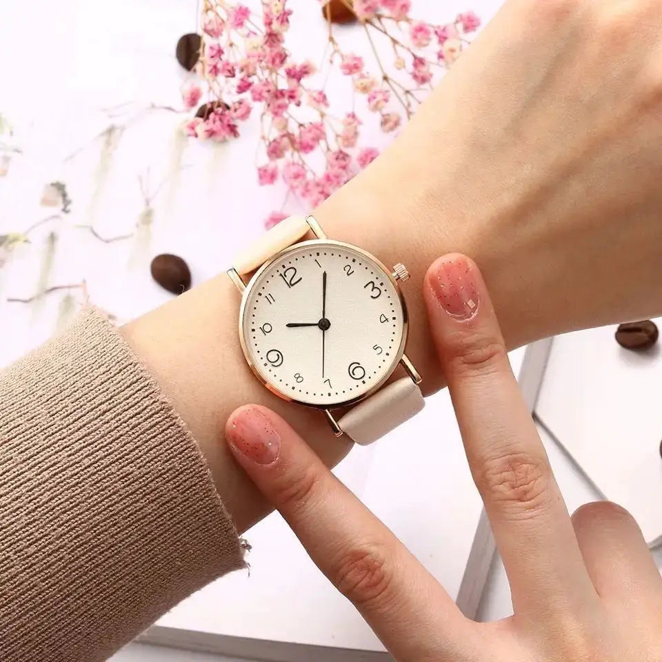 Women's Simples Market leather-strap analog quartz watch, beige strap with white dial and Arabic numerals