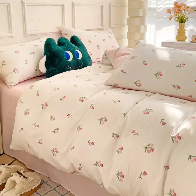 Simples Market 3-piece knitted and washed yarn bedding set with white quilt cover and pink floral pillowcases