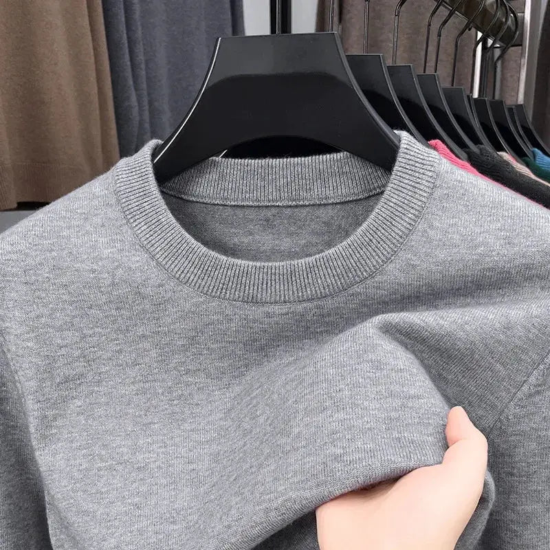 Men's gray round-neck knitted sweater, long sleeves