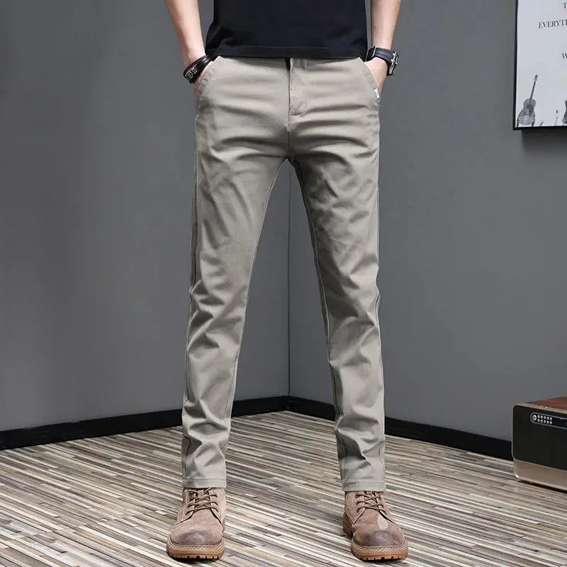 Men's casual pants, khaki slim-fit 97.8% cotton for everyday wear.