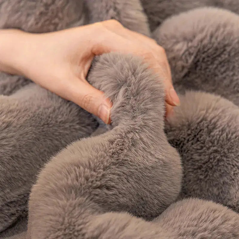 Thick faux rabbit fur sofa slipcover in gray, plush non-slip cushion cover for living room