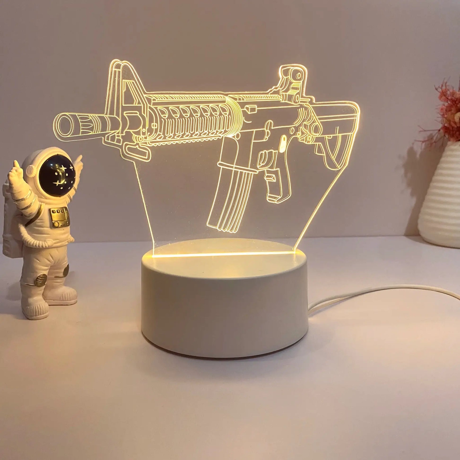 Simples Market submachine gun modeling night light with warm yellow LED, USB powered