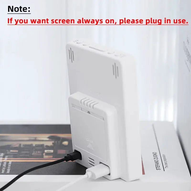 Multifunctional large-screen digital alarm clock with humidity display and brightness control, USB charging