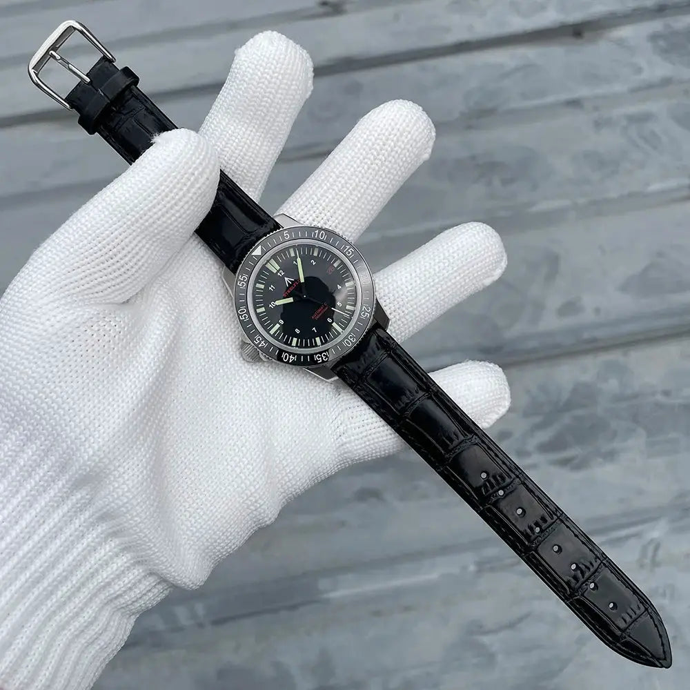 STEELFLIER SF783 NH35 automatic dive watch, black dial with luminous hands, ceramic bezel, black leather strap