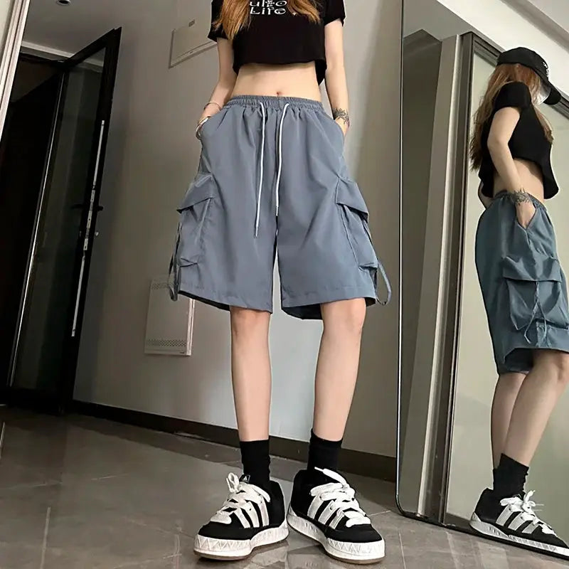 ZOKI Women high waist cargo shorts in gray-blue with drawstring waist and large side pockets, Simples Market