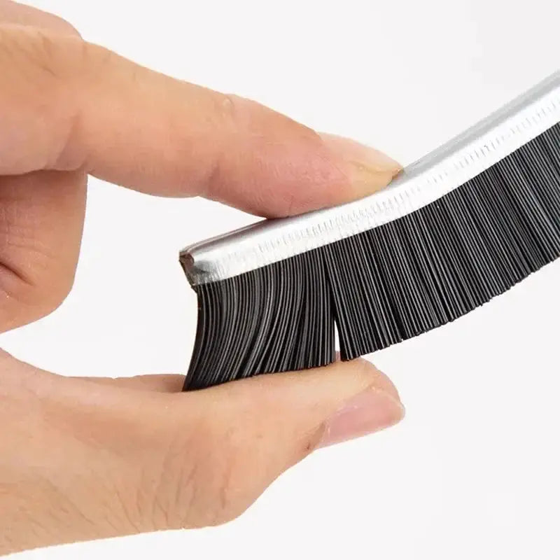 Simples Market grout gap cleaning brush with hard black bristles for tile joints, hand-held cleaning tool