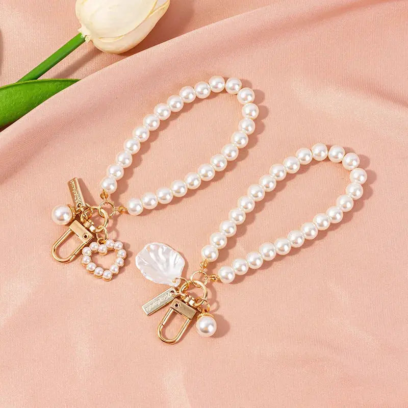 Cute Pearl Keychain For Women And Girls Shiny Pearl Bead Shell Phone Bag Backpack Charm Accessory Car Key Chain Pendant