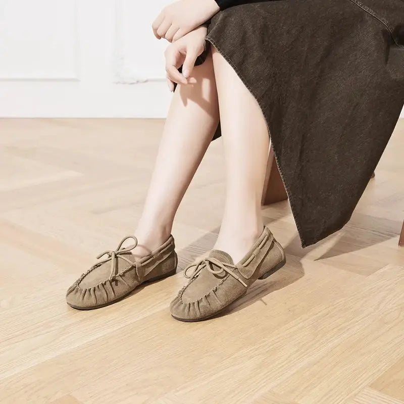 AIYUQI Womens Suede Loafers Hand Sewn Pleats Casual Flat Shoes