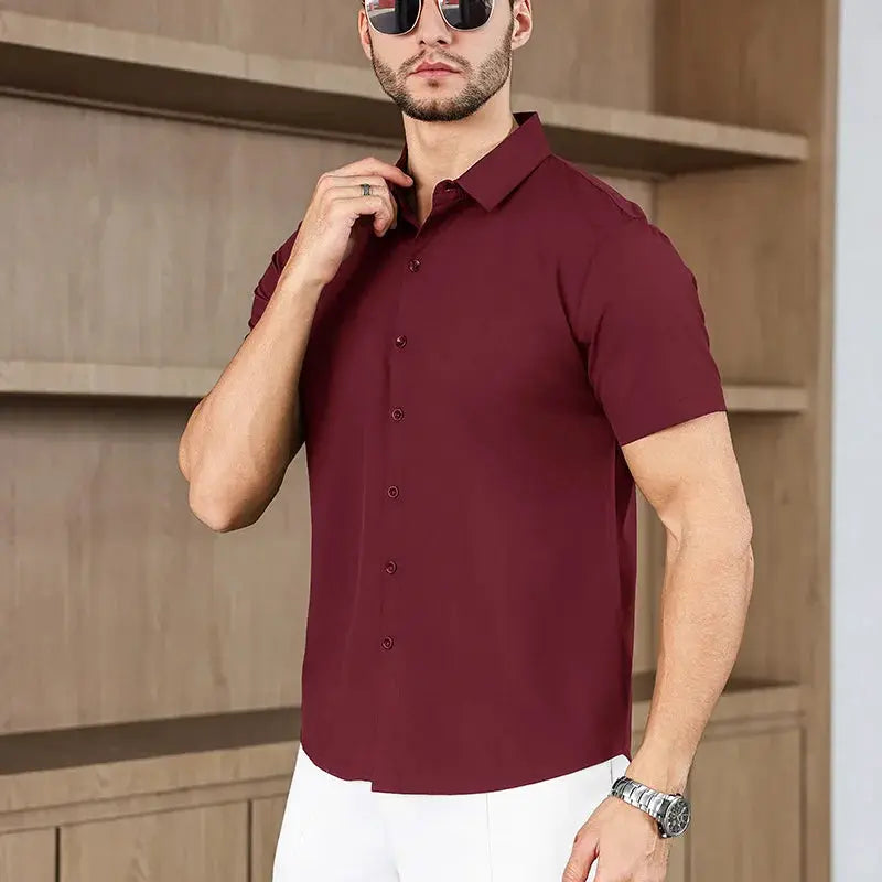 Men's burgundy short-sleeve button-down shirt, solid color, no-iron, versatile business casual top