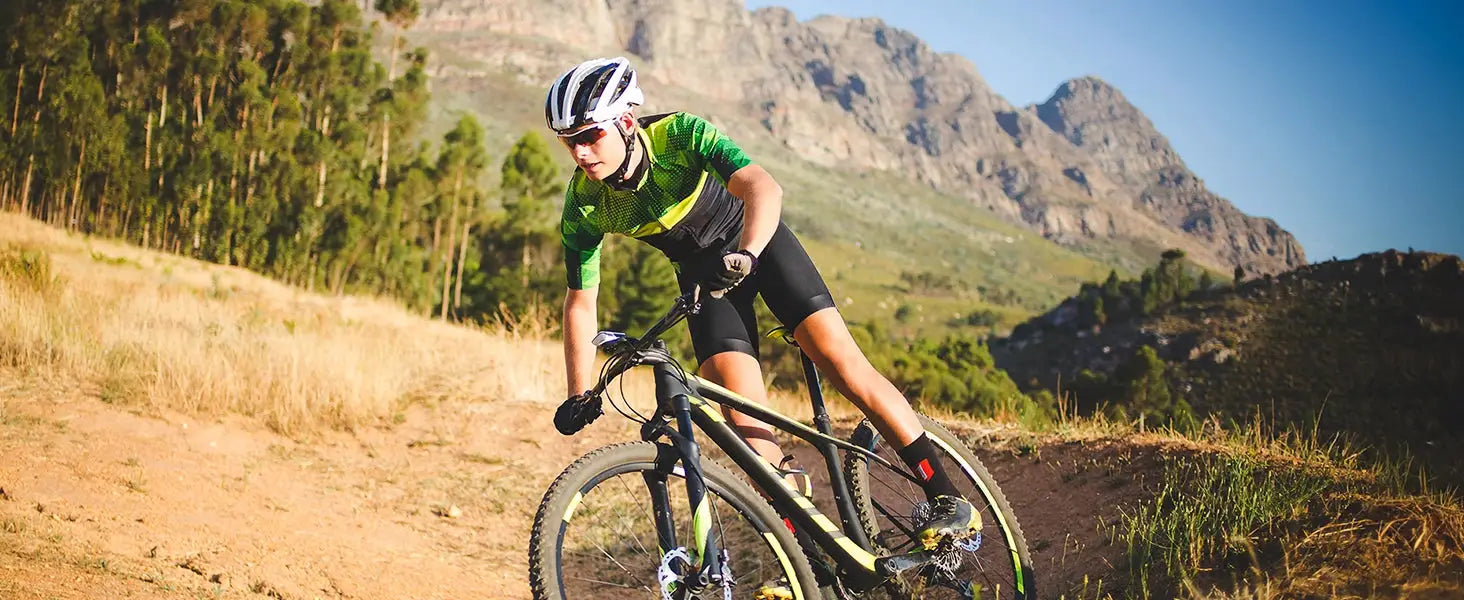 Men's performance cycling shorts by Simples Market with 3D pad, road and mountain breathable quick-dry fabric