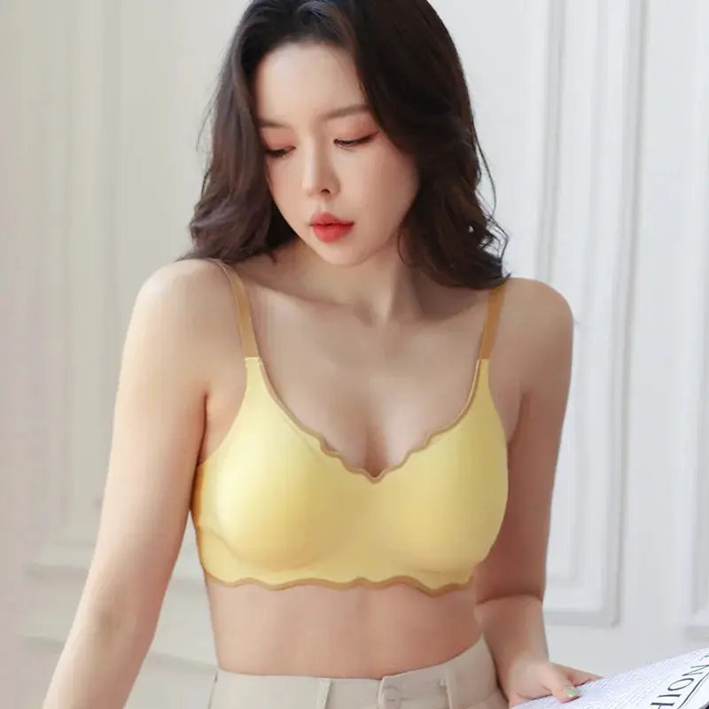 No Trace Contrasting Color Push-up Bra, yellow with scalloped edges, Simples Market