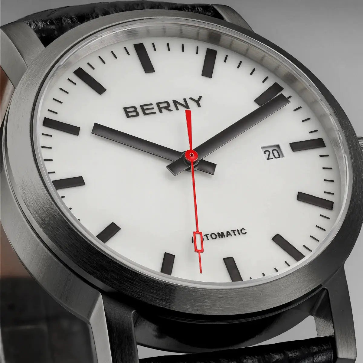 BERNY men's automatic wristwatch with white dial, black markers, red second hand, date window