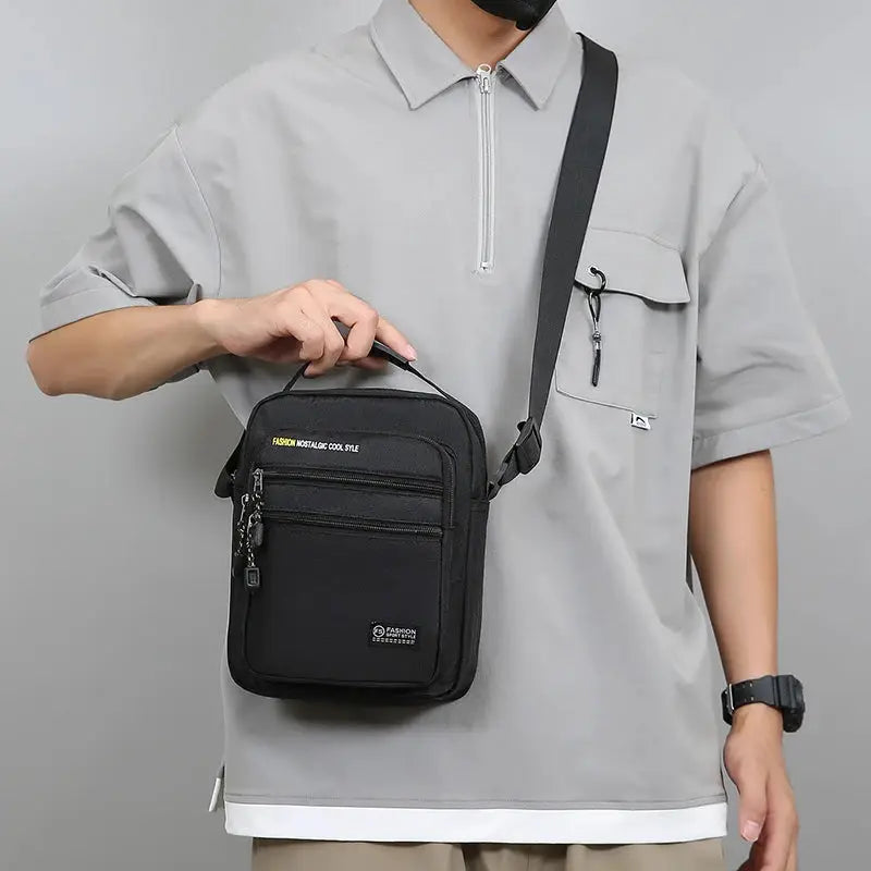 Simples Market New Fashion Oxford men crossbody bag in black with multiple pockets and adjustable strap