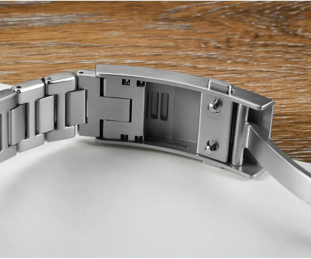 San Martin dive watch with stainless steel bracelet and deployment clasp SN0118