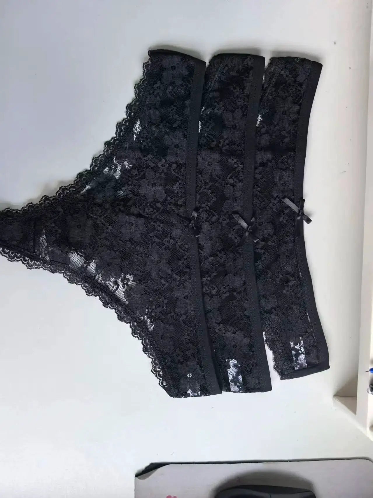 3-pack black lace bow low-waist panties by Simples Market; breathable stretchy seamless briefs.