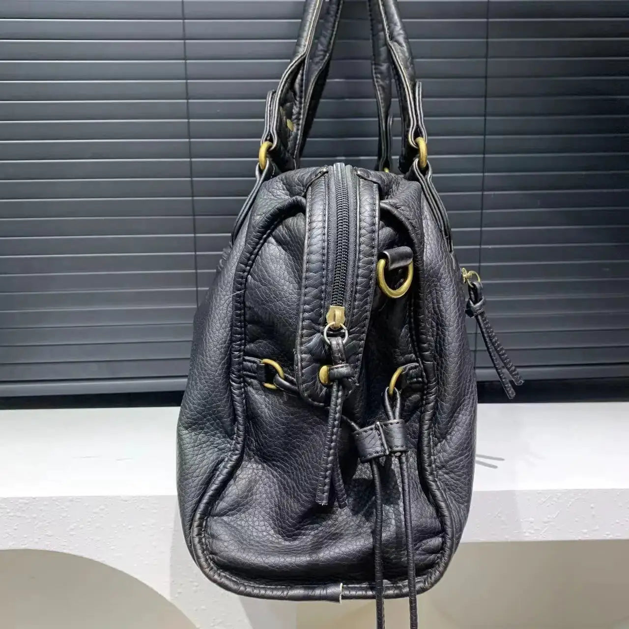 Y2K Spicy Girl One Shoulder Crossbody Bag in black vintage washed leather with gold-tone hardware, large capacity