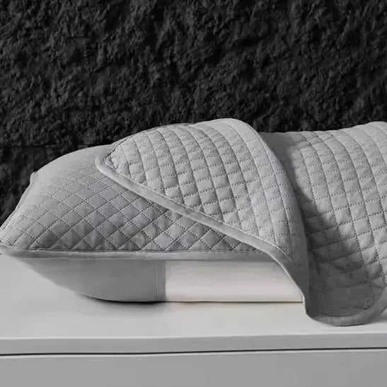 Clip pillow cover by Simples Market, quilted gray waterproof anti-mite protector 72x45 cm