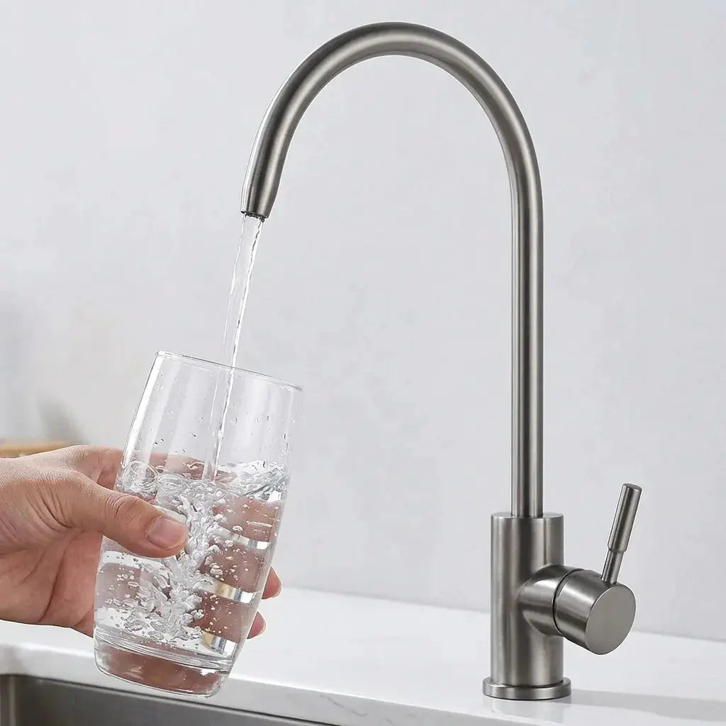 304 stainless steel kitchen filtered faucet with gooseneck spout and single lever, pouring into glass