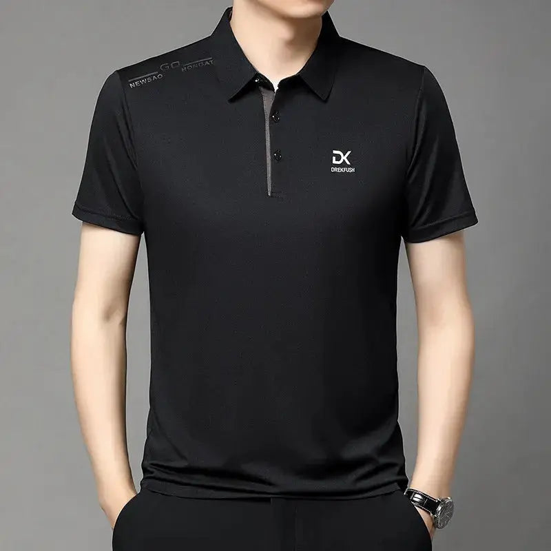 Men's black polo shirt with short sleeves; breathable solid fabric and chest badge logo, Simples Market
