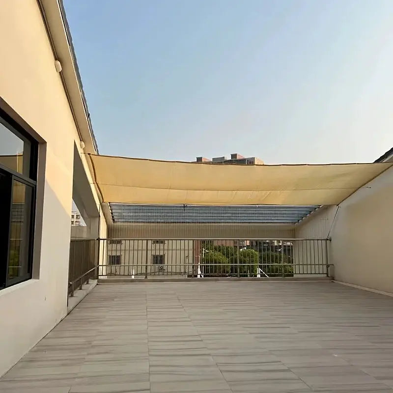 Outdoor sunshade net 2x3m/3x4m, beige thickened fabric over a rooftop terrace