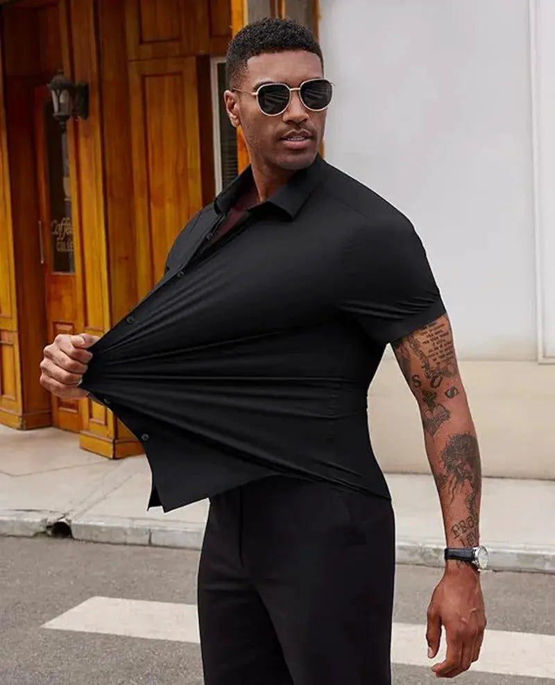Short-sleeve wrinkle-free business shirt by Simples Market, black with stretch