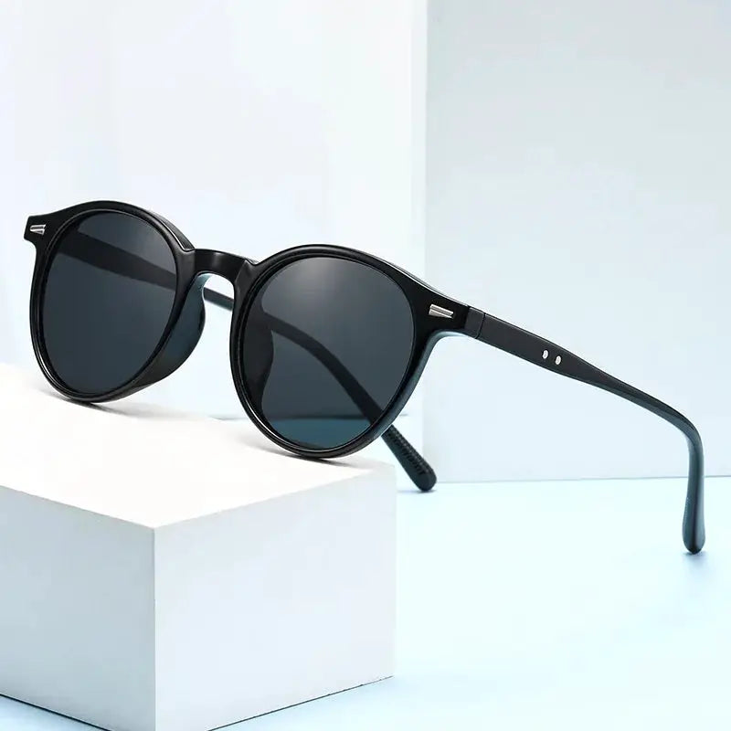 VintageVista Round Sunglasses Unisex Classic Circular Frame Eyewear For Timeless Style And Comfort