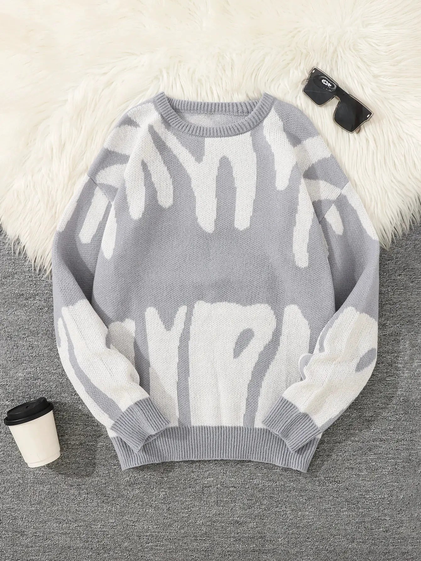 Simples Market men's knit pullover sweater in gray with white irregular jacquard pattern and crew neck
