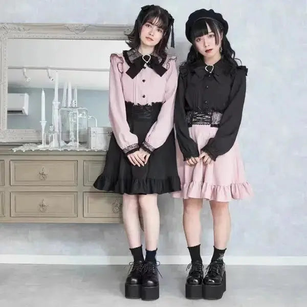 Simples Market Gothic Lolita plaid skirts worn by two girls in pink and black outfits