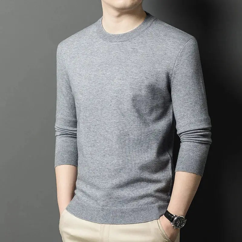 Men's gray knitted crew-neck sweater with long sleeves, Simples Market.