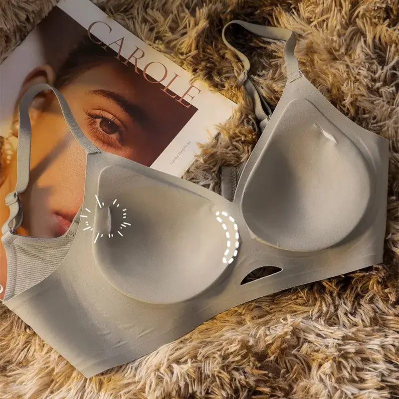 Simples Market seamless wireless push-up sports bra in light gray with molded cups.