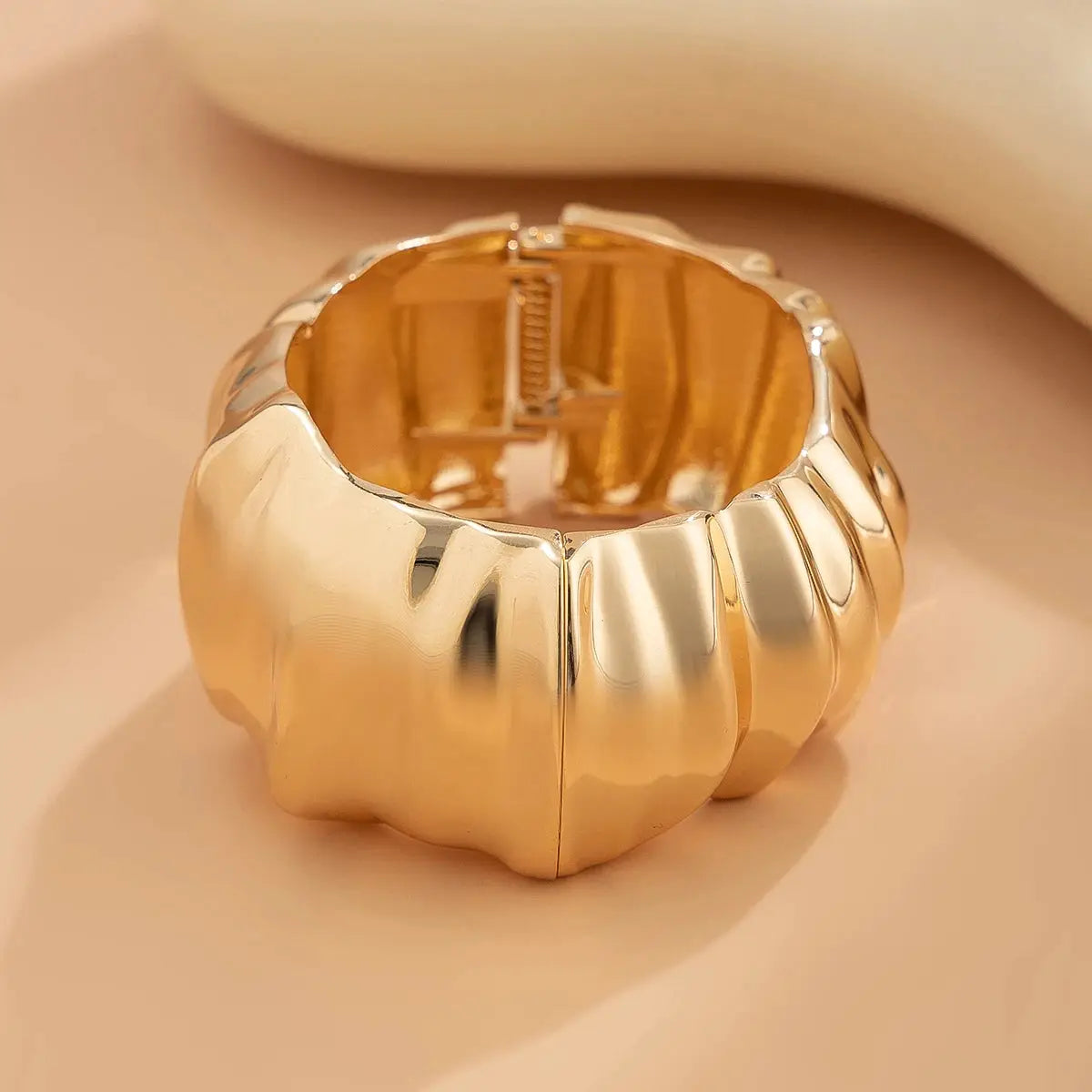 Ingemark Hip Hop Inlaid Rhinestones Water Drop Spring Bangle Irregular Chunky Bracelets Steampunk Jewelry For Men Women