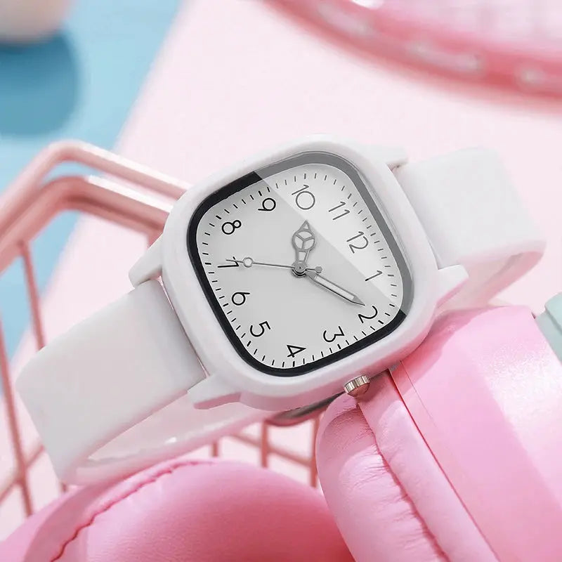 White silicone-band women's quartz wristwatch with Arabic numeral dial, casual fashion accessory