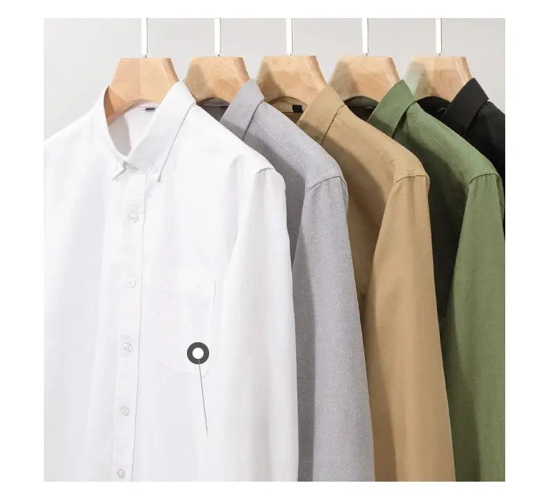 Simples Market 100% cotton men's long-sleeve shirts; 6-color set on hangers with a single pocket on the white shirt.