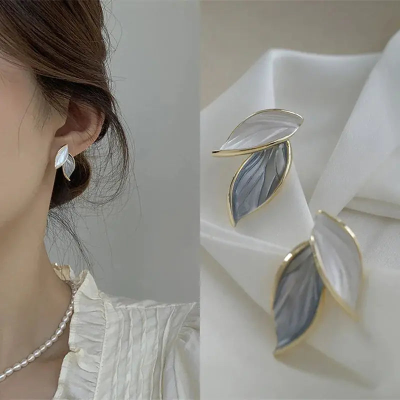 LATS New Korean Arrival Metal Trendy Grey Leaf Stud Earrings For Women Fresh Sweet Fashion Jewelry Gifts 2024