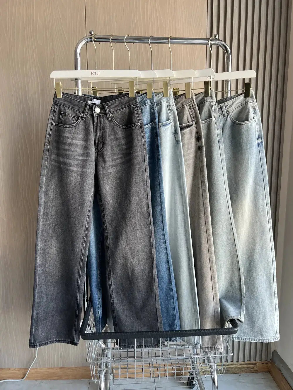 Z1975 Straight Leg Jeans For Women Y2K Classic Wash 2025 ETJ