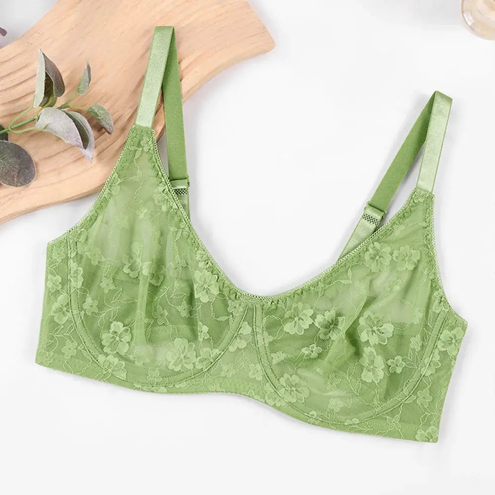 Plus-size green lace underwire bra with floral pattern