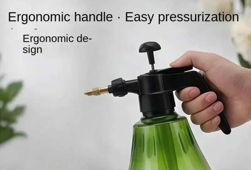 Simples Market 1.5L car wash spray bottle, handheld sprayer with ergonomic black trigger and green tank