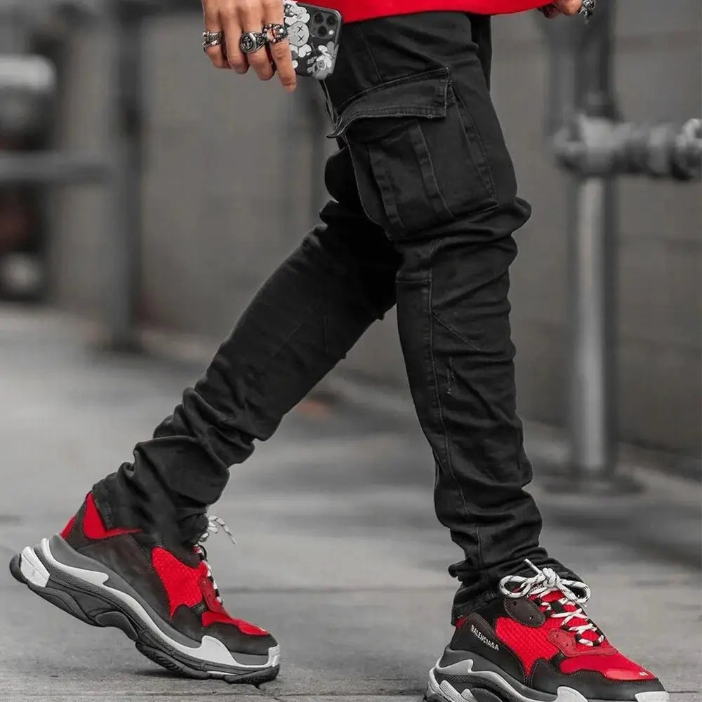 Street elastic jeans for men denim cargo pants with multiple pockets, mid-waist black slim-fit jogger style