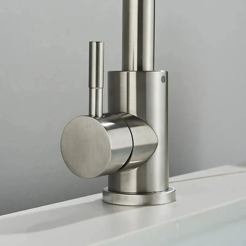 Simples Market 304 stainless steel bathroom basin faucet with single handle and 360° rotating spout
