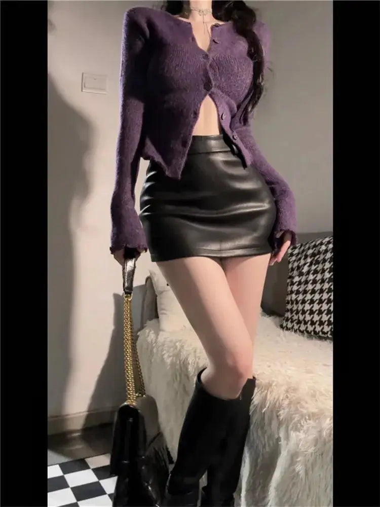 Simples Market leather matte slim mini PU high-waist skirt in black