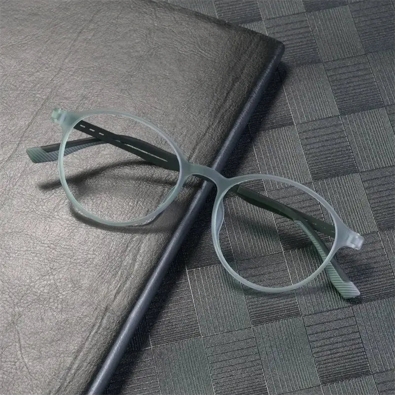 Unisex Ultralight Titanium TR90 Retro Round Prescription Eyeglasses 8g All Day Comfort