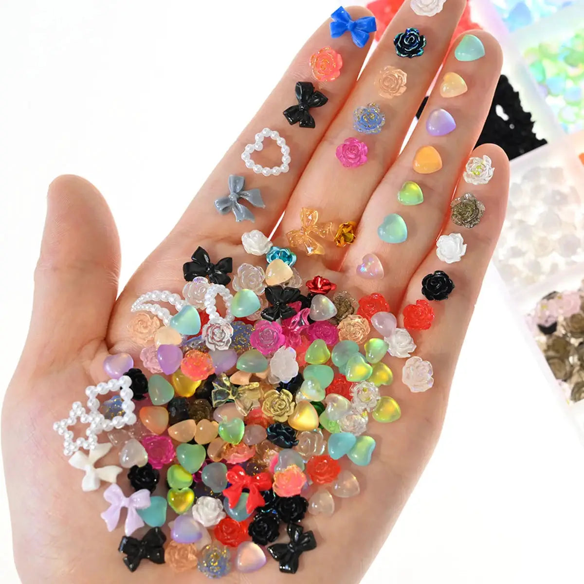 50g 3D Random Mixed Resin Nail Art Charms Cartoon Shapes Bows Diamonds Hearts Flowers Ribbons For DIY Manicure